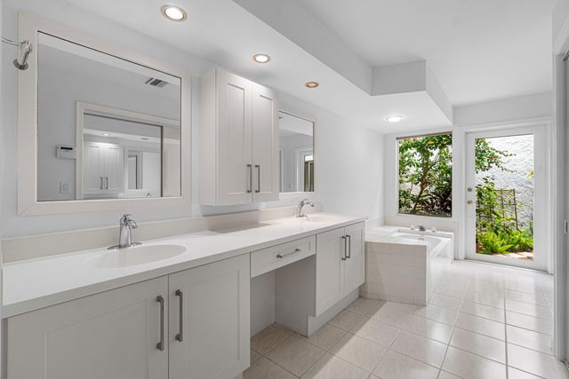 5635 Kiowa Circle, Boynton Beach, FL 33437