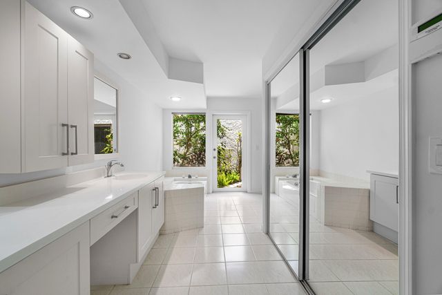 5635 Kiowa Circle, Boynton Beach, FL 33437