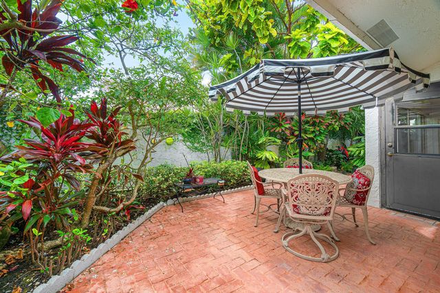 5635 Kiowa Circle, Boynton Beach, FL 33437