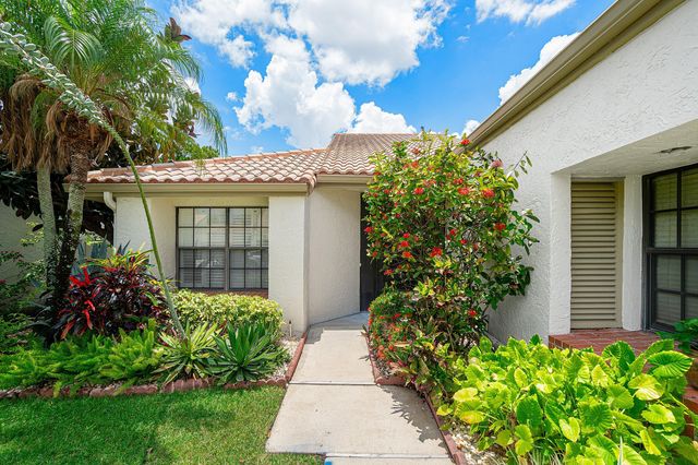 5635 Kiowa Circle, Boynton Beach, FL 33437