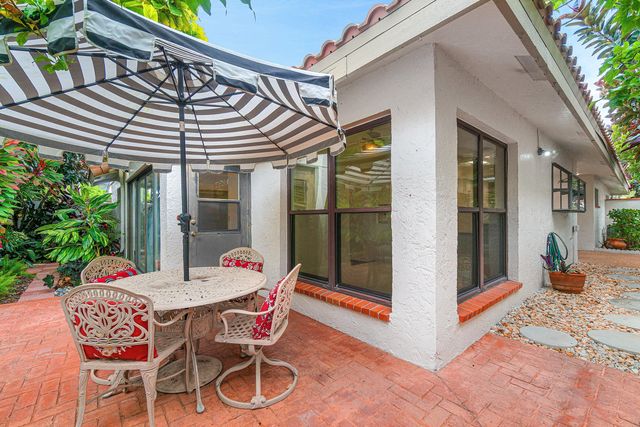 5635 Kiowa Circle, Boynton Beach, FL 33437