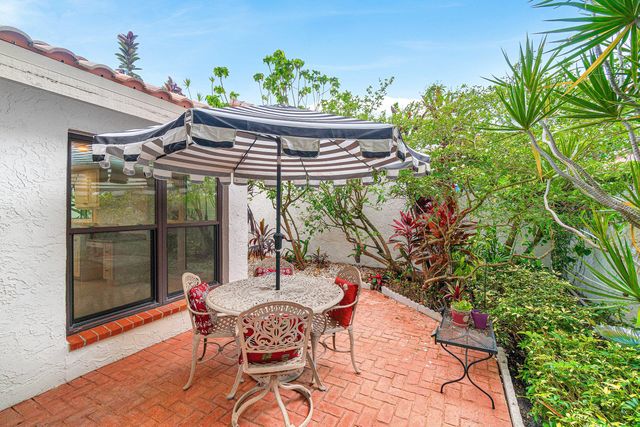 5635 Kiowa Circle, Boynton Beach, FL 33437