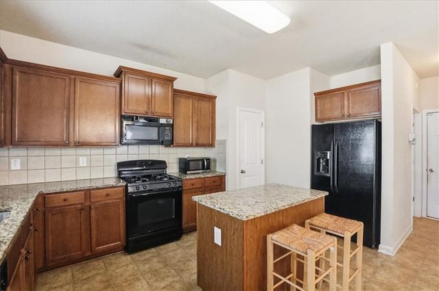 244 Westmoreland Ct, Lawrenceville, GA 30043