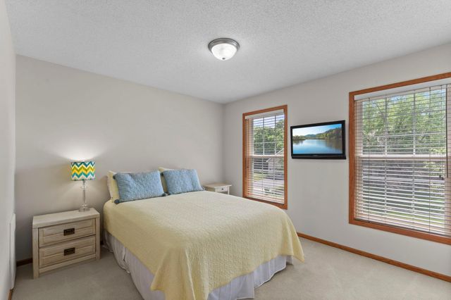 2624 91st Crescent N, Brooklyn Park, MN 55443