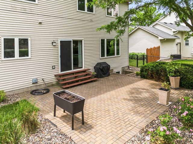 2624 91st Crescent N, Brooklyn Park, MN 55443