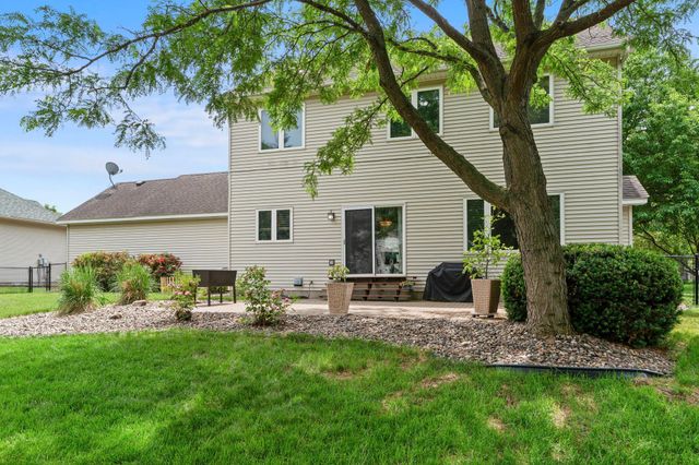 2624 91st Crescent N, Brooklyn Park, MN 55443