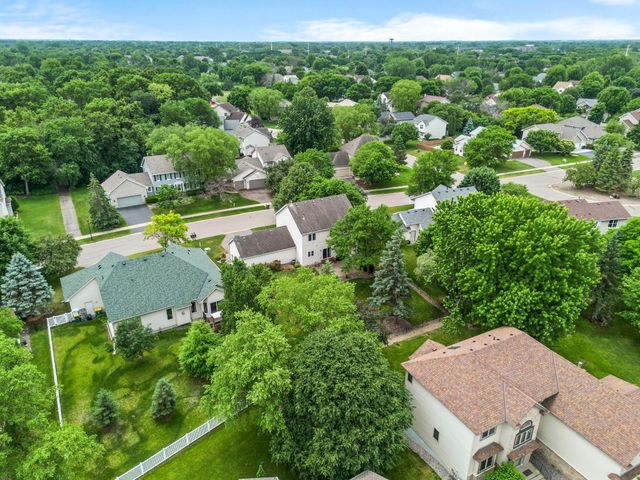 2624 91st Crescent N, Brooklyn Park, MN 55443