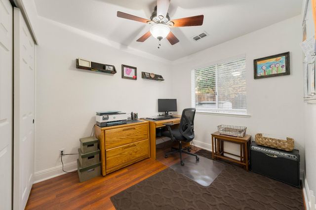 8810 Laguna Star Dr, Elk Grove, CA 95758