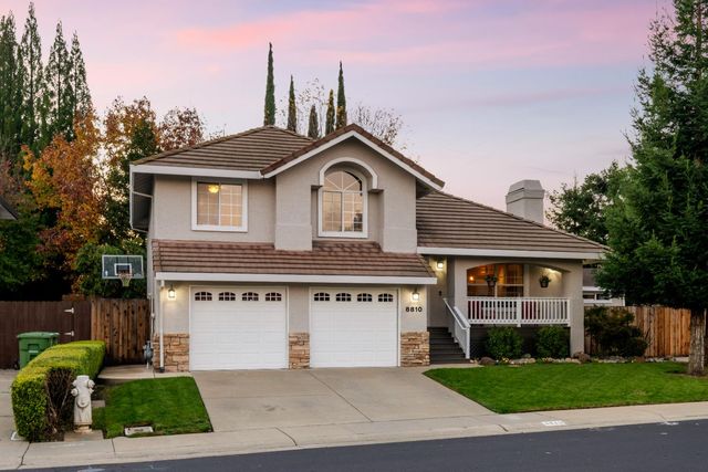 8810 Laguna Star Dr, Elk Grove, CA 95758