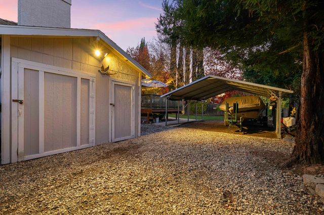 8810 Laguna Star Dr, Elk Grove, CA 95758