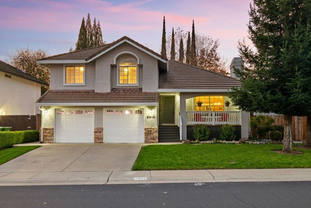 8810 Laguna Star Dr, Elk Grove, CA 95758