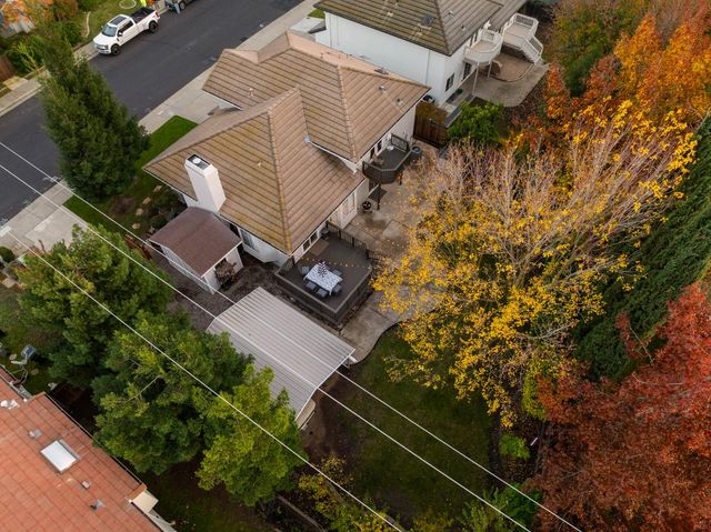 8810 Laguna Star Dr, Elk Grove, CA 95758