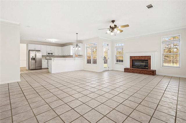 215 Shoreline Drive, Fayetteville, GA 30215