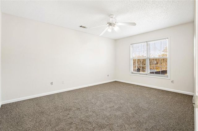 215 Shoreline Drive, Fayetteville, GA 30215