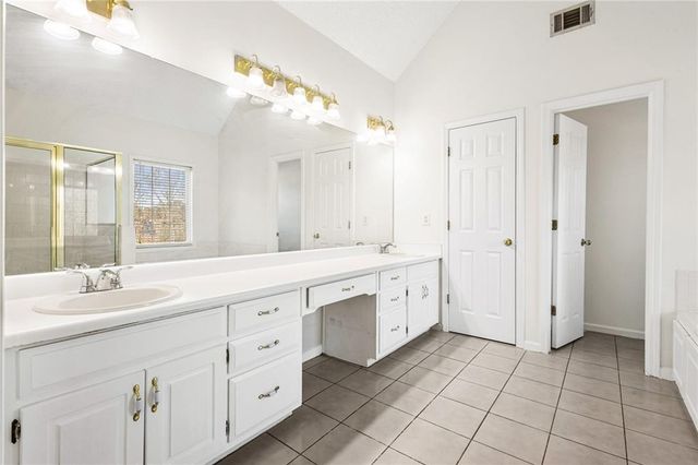 215 Shoreline Drive, Fayetteville, GA 30215