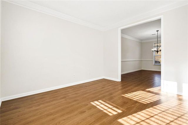 215 Shoreline Drive, Fayetteville, GA 30215