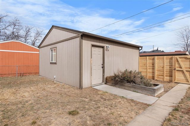 3032 N Adams Street, Denver, CO 80205