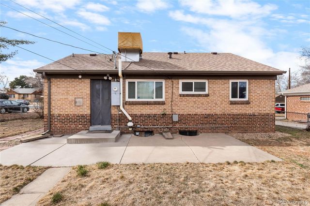 3032 N Adams Street, Denver, CO 80205