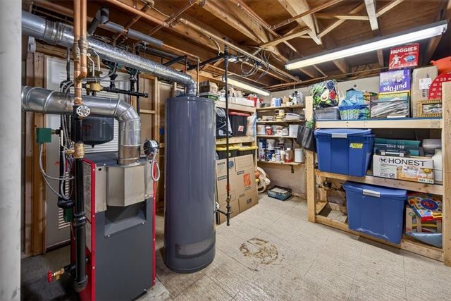 1 Pettine Street, Coventry, RI 02816