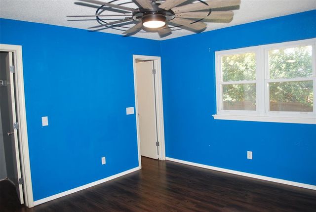 3805 Oak Valley Road, Oklahoma City, OK 73135