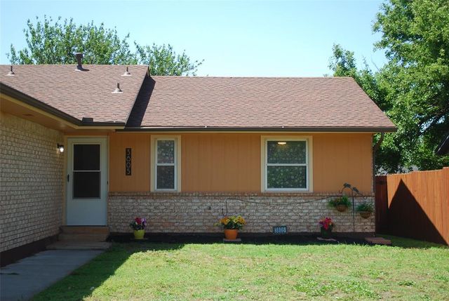 3805 Oak Valley Road, Oklahoma City, OK 73135