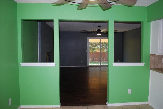 3805 Oak Valley Road, Oklahoma City, OK 73135