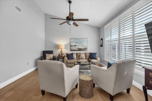 4220 PINEBROOK CIRCLE 11, Bradenton, FL 34209