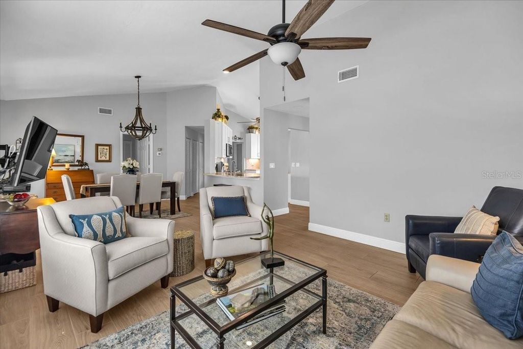 Image 12 of property listing at 4220 PINEBROOK CIRCLE 11, Bradenton, FL 34209