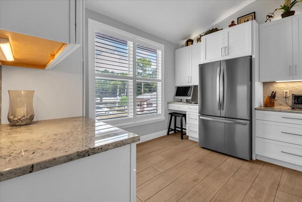 Image 17 of property listing at 4220 PINEBROOK CIRCLE 11, Bradenton, FL 34209