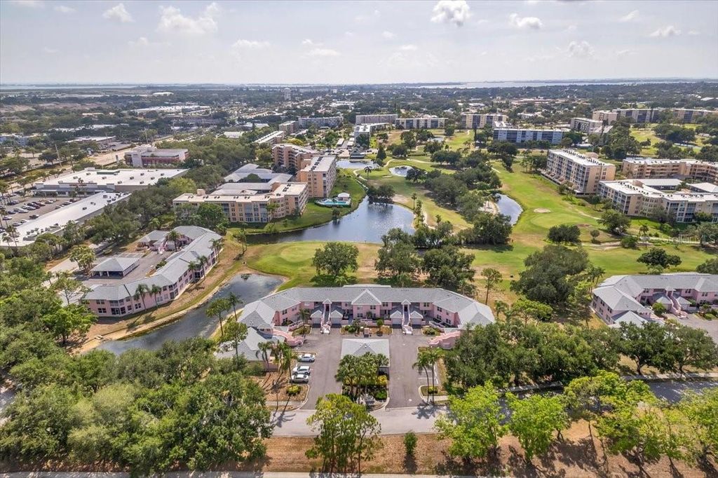 Image 3 of property listing at 4220 PINEBROOK CIRCLE 11, Bradenton, FL 34209