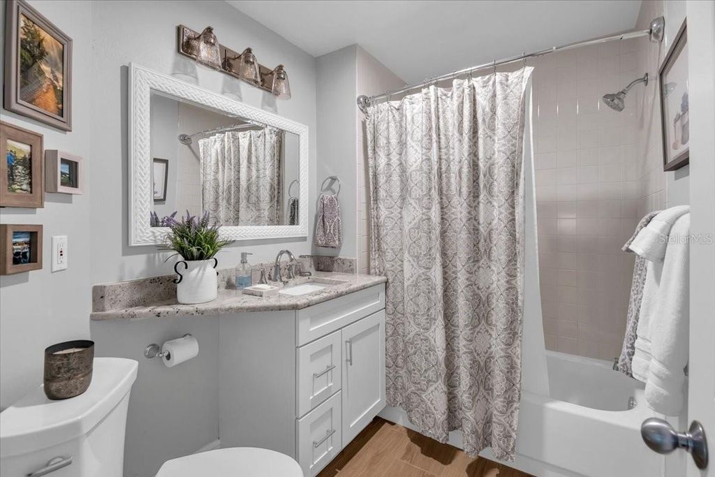 Image 27 of property listing at 4220 PINEBROOK CIRCLE 11, Bradenton, FL 34209