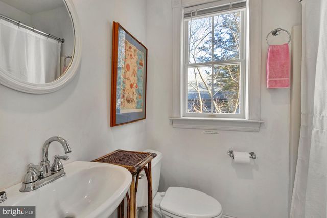 206 E MARKET ST, Lewes, DE 19958