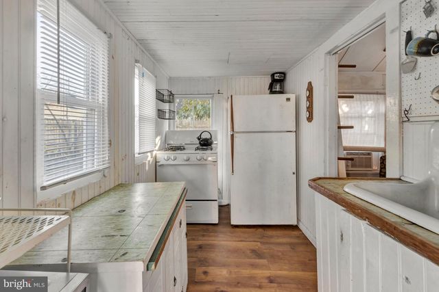 206 E MARKET ST, Lewes, DE 19958