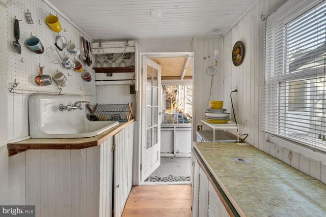 206 E MARKET ST, Lewes, DE 19958