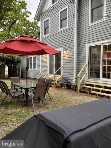 206 E MARKET ST, Lewes, DE 19958