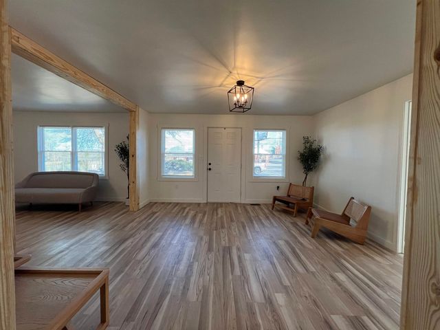 671 Chesnee Hwy, Spartanburg, SC 29303