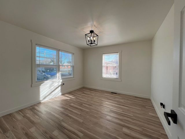 671 Chesnee Hwy, Spartanburg, SC 29303