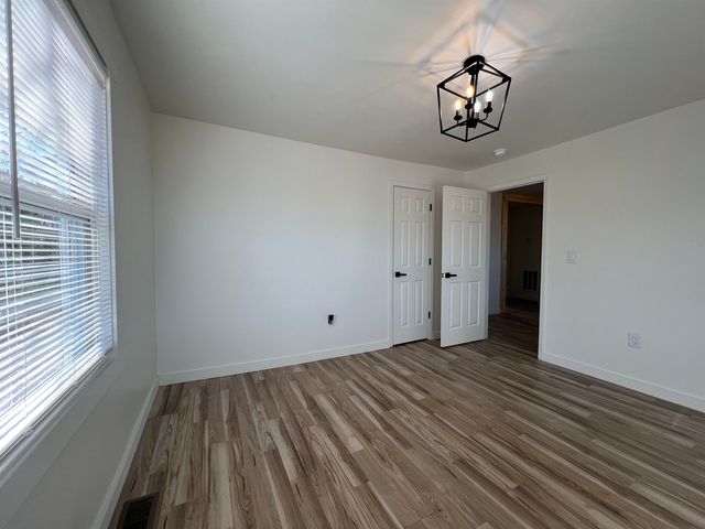 671 Chesnee Hwy, Spartanburg, SC 29303