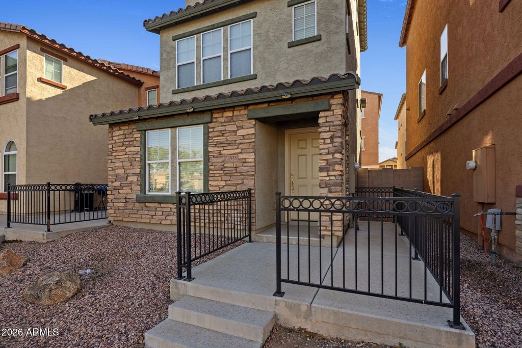 1935 N 78TH Drive, Phoenix, AZ 85035 — photo 3