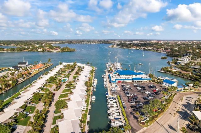 1555 TARPON CENTER DRIVE 135, Venice, FL 34285