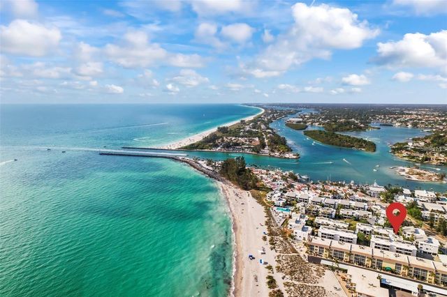 1555 TARPON CENTER DRIVE 135, Venice, FL 34285