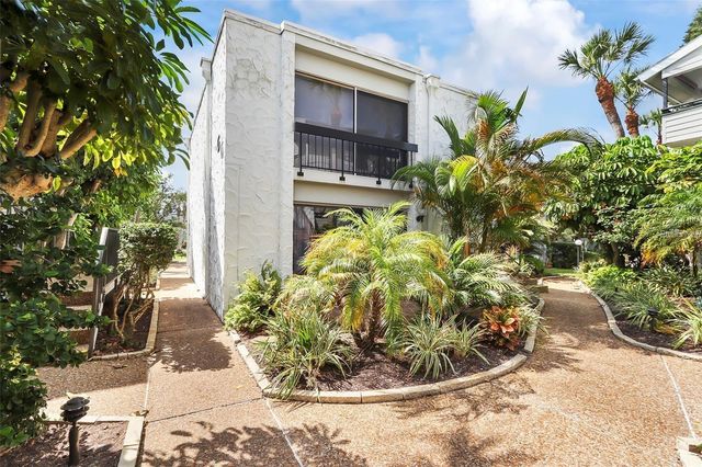 1555 TARPON CENTER DRIVE 135, Venice, FL 34285