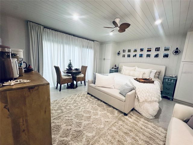 1555 TARPON CENTER DRIVE 135, Venice, FL 34285