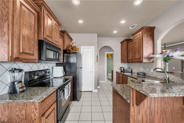 520 Coopers Farm Road, Centerton, AR 72719