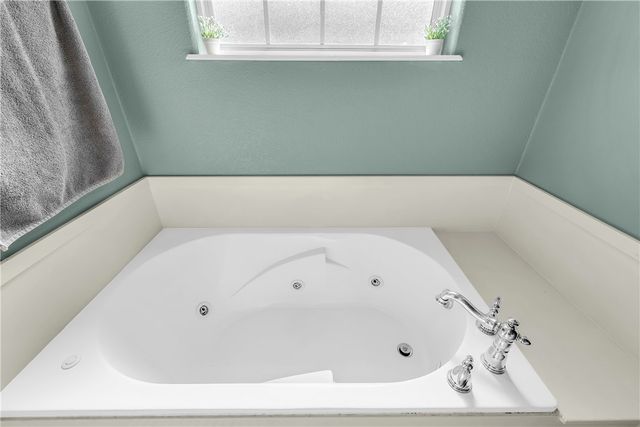 520 Coopers Farm Road, Centerton, AR 72719