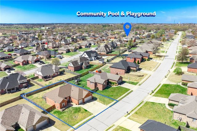 520 Coopers Farm Road, Centerton, AR 72719