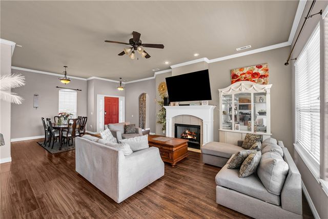 520 Coopers Farm Road, Centerton, AR 72719