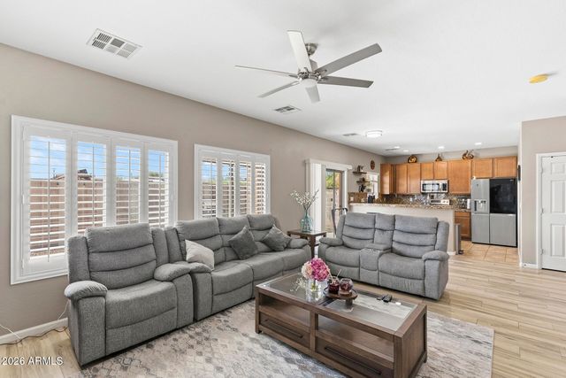 17606 N 27TH Way, Phoenix, AZ 85032