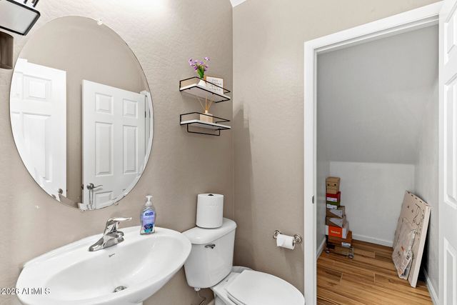 17606 N 27TH Way, Phoenix, AZ 85032
