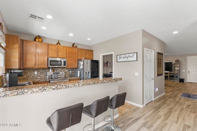 17606 N 27TH Way, Phoenix, AZ 85032